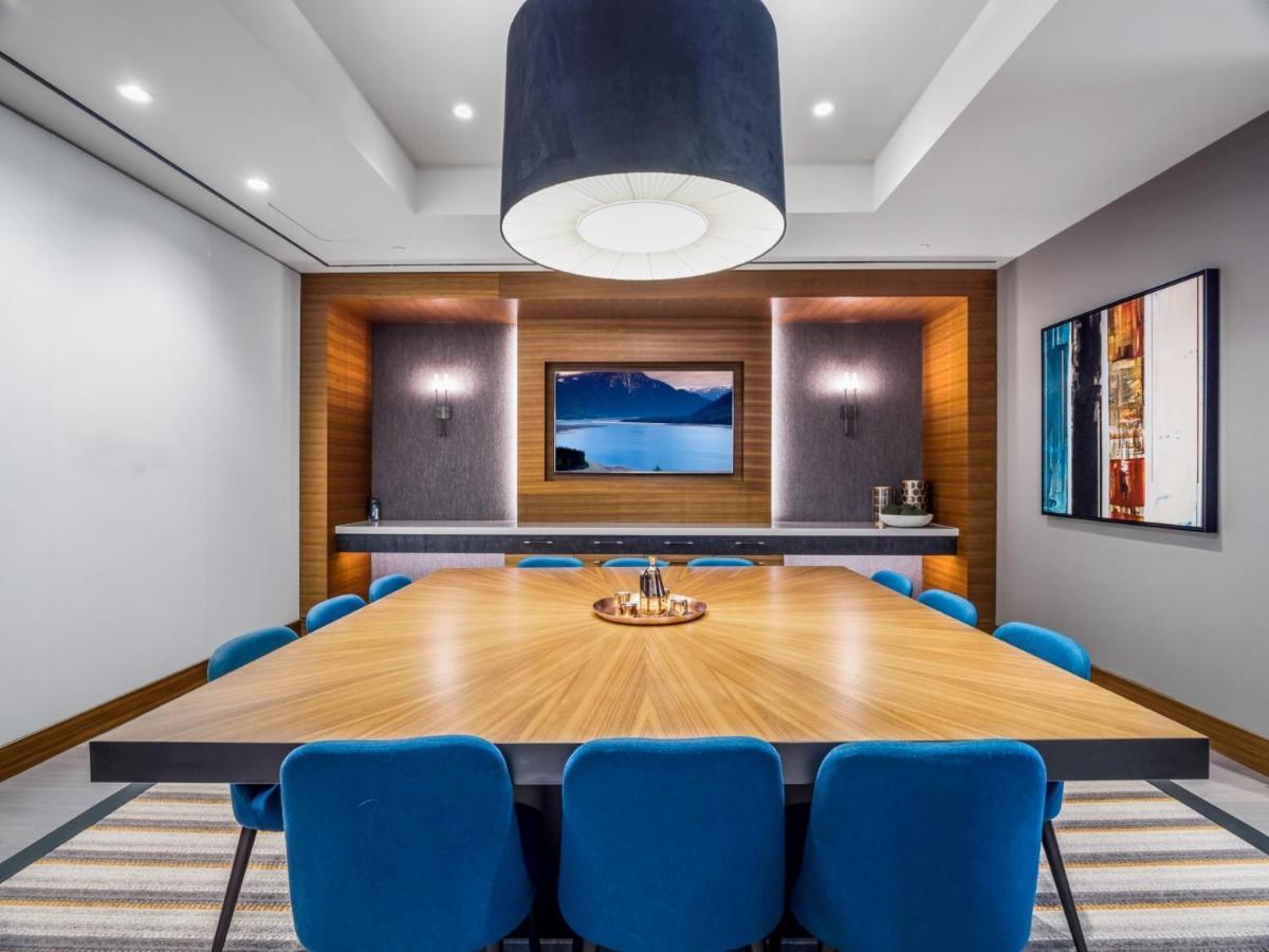 Bluebird Suites At Reston Town Center Экстерьер фото