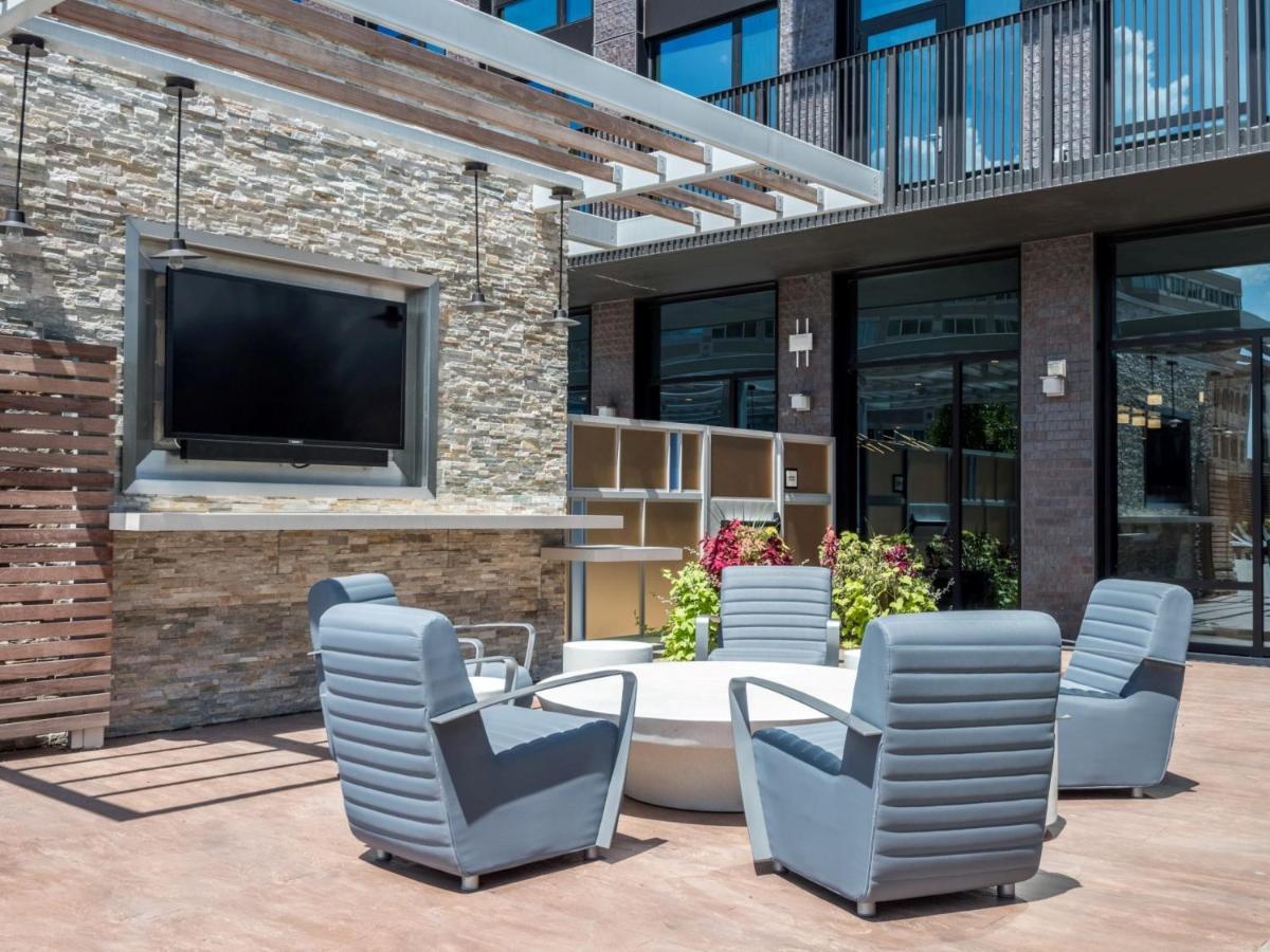 Bluebird Suites At Reston Town Center Экстерьер фото
